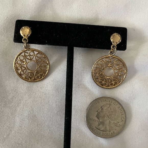 Round Dangling Earrings - Picture 4 of 5